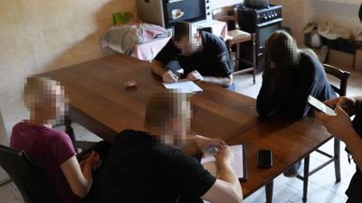 В Одесі викрили фіктивний реабілітаційний центр для людей із залежностями: утримували силоміць В Одесі викрили фіктивний реабілітаційний центр для людей із залежностями: утримували силоміць