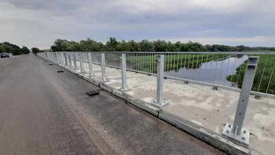 На дорозі "Львів-Радехів-Луцьк" завершили будівництво моста: коли відновлять рух На дорозі "Львів-Радехів-Луцьк" завершили будівництво моста: коли відновлять рух