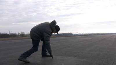 Ремонт черкаського аеропорту призупинено