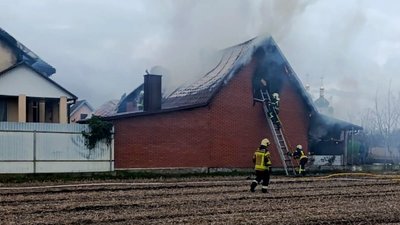 Пожежа в селі Голишів. горів будинок на Волині