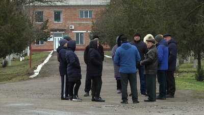 На Миколаївщині жителям житлового масиву підняли тариф на воду в чотири рази На Миколаївщині жителям житлового масиву підняли тариф на воду в чотири рази