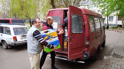 У Сумах збирають «Великодні кошики» для самотніх та літніх людей