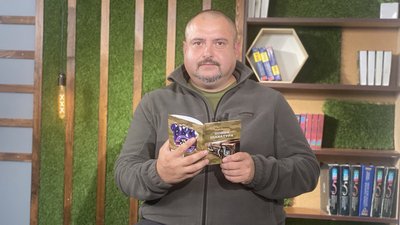 Військовий психолог Роман Занько написав книжку гумористичних оповідань про війну Військовий психолог Роман Занько написав книжку гумористичних оповідань про війну
