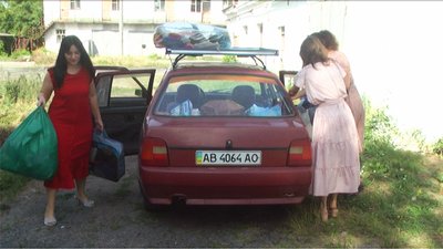 На Вінниччині 32 малозабезпечені сімʼї скористалися послугами "Банку одягу та речей" На Вінниччині 32 малозабезпечені сімʼї скористалися послугами "Банку одягу та речей"