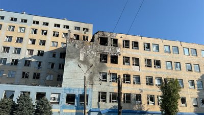Атака РФ на Одесу 30 вересня 2026 року, бізнес-центр на Дальницькій