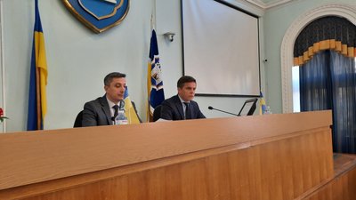 Житомирські депутати виділили один мільйон гривень на підтримку місцевого батальйону тероборони Житомирські депутати виділили один мільйон гривень на підтримку місцевого батальйону тероборони