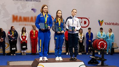 Спортсменка з Кіровоградщини встановила рекорди України, Європи та світу з жиму лежачи