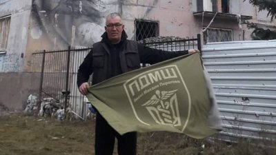 "В єдності — ми сила, а поодинці ми — ніхто" — прикарпатський волонтер Павло Дем'янов "В єдності — ми сила, а поодинці ми — ніхто" — прикарпатський волонтер Павло Дем'янов