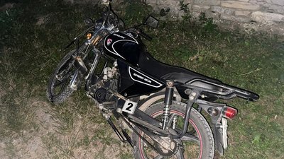 На Хмельниччині в ДТП травмувався 29-річний мотоцикліст