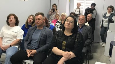 Переселенка із Херсона на Житомирщині відкрила простір для адаптації жінок до умов війни Переселенка із Херсона на Житомирщині відкрила простір для адаптації жінок до умов війни