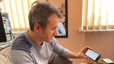 "Нас не перемогти, ми один одному допомагаємо": волонтер з Черкас розповів як допомагає у війну "Нас не перемогти, ми один одному допомагаємо": волонтер з Черкас розповів як допомагає у війну