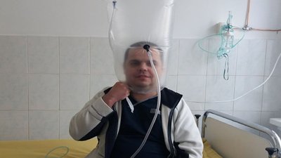 У Борщівській лікарні на Тернопільщині використовують поліетиленові пакети для подачі кисню