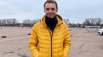 "Щоб отримати адреналін": у Черкасах стартували змагання з ралі на серійних авто "Щоб отримати адреналін": у Черкасах стартували змагання з ралі на серійних авто