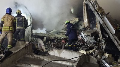 Кінологи Сумщини, які допомагали шукати людей під завалами багатоповерхівки, повернулися з Дніпра Кінологи Сумщини, які допомагали шукати людей під завалами багатоповерхівки, повернулися з Дніпра