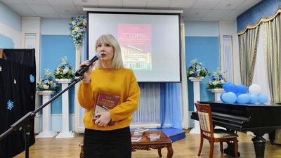 У Миколаєві презентували книгу, присвячену 110-річчю Краєзнавчого музею У Миколаєві презентували книгу, присвячену 110-річчю Краєзнавчого музею
