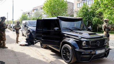 На Закарпатті судитимуть харків’янина за підозрою у незаконному переправленні чоловіків через кордон