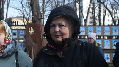 В Івано-Франківську пролунав дзвін пам'яті у пам'ять про загиблих військових В Івано-Франківську пролунав дзвін пам'яті у пам'ять про загиблих військових