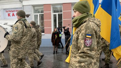 День Соборності: у Житомирі декілька сотень людей долучилися до святкування День Соборності: у Житомирі декілька сотень людей долучилися до святкування