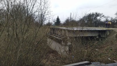 На добудову мосту між селами Монастирець і Поляна 15 мільйонів гривень передбачили На добудову мосту між селами Монастирець і Поляна 15 мільйонів гривень передбачили