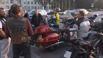 "Чотири колеса возять тіло, а два — душу": у Тернополі вшанували пам’ять загиблих байкерів