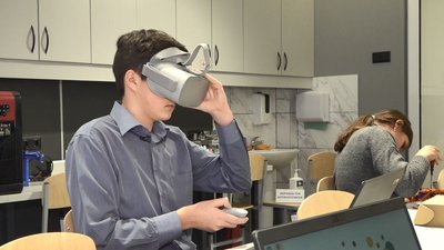 3D-друк і моделі ракет: у черкаській гімназії відкрили STEAM-лабораторію 3D-друк і моделі ракет: у черкаській гімназії відкрили STEAM-лабораторію