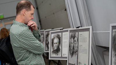 Виставка Цивільні в неволі: історії незаконних затримань

