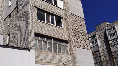 Обстріляні будинки та магазини в Миколаєві. Як живе мікрорайон Соляні Обстріляні будинки та магазини в Миколаєві. Як живе мікрорайон Соляні