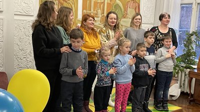 За безпечне місце в небезпечному світі: діти подякували колективу Черкаської юнацької бібліотеки За безпечне місце в небезпечному світі: діти подякували колективу Черкаської юнацької бібліотеки