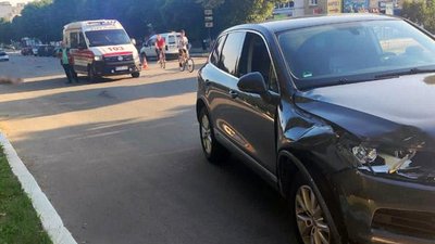 На Хмельниччині водій позашляховика насмерть збив пішохода