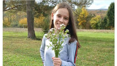 Вероніка, Артем та Нікіта. У Дніпрі дівчина та її двоє братів шукають родину Вероніка, Артем та Нікіта. У Дніпрі дівчина та її двоє братів шукають родину