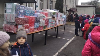 У Тернополі відбулася акція "Різдвяний подарунок"