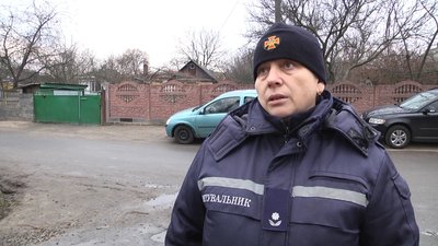 На Житомирщині через пожежу без даху над головою залишилися восьмеро людей На Житомирщині через пожежу без даху над головою залишилися восьмеро людей