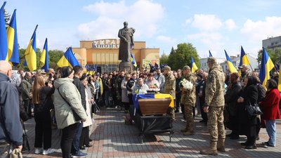 У Рівному попрощалися з військовим Михайлом Григорчуком У Рівному попрощалися з військовим Михайлом Григорчуком