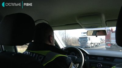Копи і пожежники перевірили, як у Рівному пропускають спецтранспорт