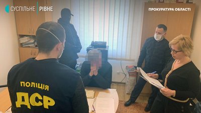 На хабарі затримали голову ОТГ з Рівненщини На хабарі затримали голову ОТГ з Рівненщини