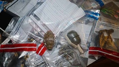 У тернополянина вилучили зброю та боєприпаси У тернополянина вилучили зброю та боєприпаси