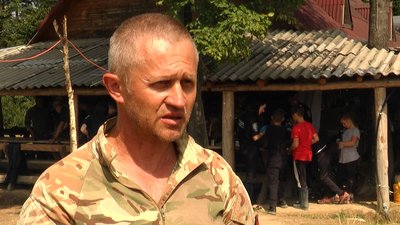 Дисципліна і навчання. Як діти проходять вишкіл у "Карпатському легіоні" Дисципліна і навчання. Як діти проходять вишкіл у "Карпатському легіоні"