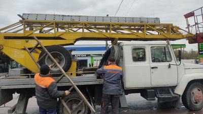 У Житомирі внаслідок ДТП пошкоджено електроопору: через аварію у мікрорайоні відключили електрику У Житомирі внаслідок ДТП пошкоджено електроопору: через аварію у мікрорайоні відключили електрику
