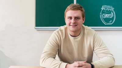 "Мене номінував хтось з учнів". Як вчитель з Чернівців потрапив до списку Global Teacher Prize