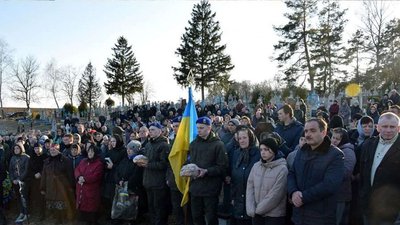 На Тернопільщині попрощалися із 23-річним військовим Іваном Аніним