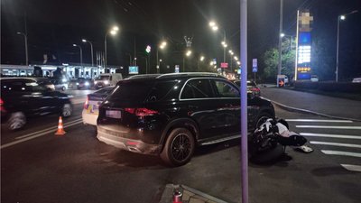 ДБР розслідує аварію за участі судді та неповнолітнього мотоцикліста ДБР розслідує аварію за участі судді та неповнолітнього мотоцикліста