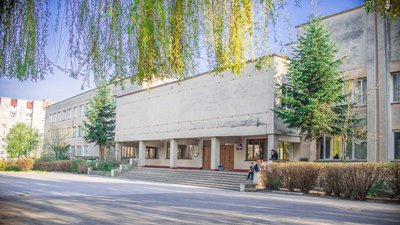 Учні молодших класів франківського ліцею № 22 вчитимуться дистанційно