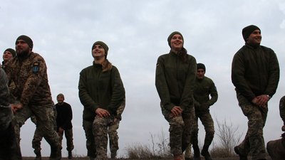 Від Маріуполя до Станиці Луганської. Військові ООС здійснили 10-кілометровий забіг Від Маріуполя до Станиці Луганської. Військові ООС здійснили 10-кілометровий забіг