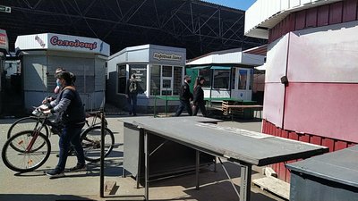 Поліція на Центральному ринку у Полтаві Поліція на Центральному ринку у Полтаві