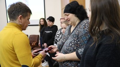 Нагородили посмертно – в Житомирі орден "За мужність" передали родині загиблого десантника Максима Бугири Нагородили посмертно – в Житомирі орден "За мужність" передали родині загиблого десантника Максима Бугири