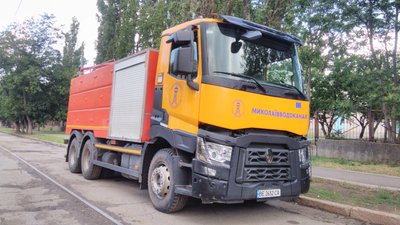 На самопливному каналізаційному колекторі в Миколаєві сталося провалля На самопливному каналізаційному колекторі в Миколаєві сталося провалля