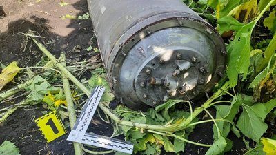 На Харківщині протиповітряна оборона 3 серпня збила, ймовірно, ракету "С-300" — поліція