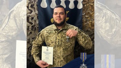 Черкаський військовий Сергій Клок отримав нагороду «Срібний хрест»