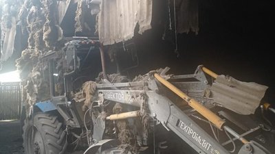 Територію Краснопільської громади на Сумщині росіяни обстріляли з мінометів та скинули саморобний вибуховий пристрій Територію Краснопільської громади на Сумщині росіяни обстріляли з мінометів та скинули саморобний вибуховий пристрій