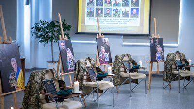 Фотовиставка «Обличчя пам’яті» в Одесі, присвячена 12 загиблим прикордонникам